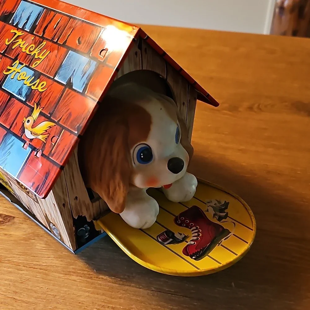 RARE...Vintage Yonezawa Tricky Dog House works 673 Battery Operated Toy Japan